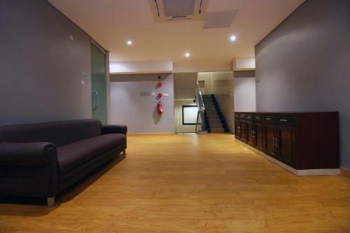 Altona Hotel