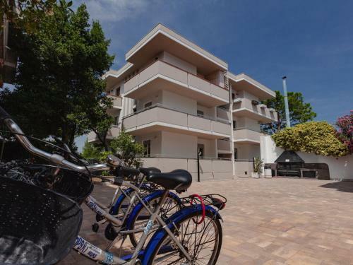 Alluring Apartment In Alba Adriatica Near Sea