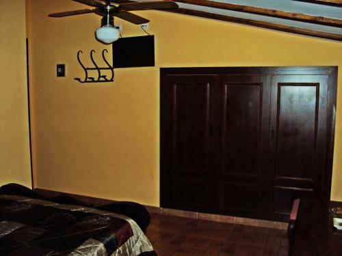 Hostal Alojamiento Tur�stico La Tinaja