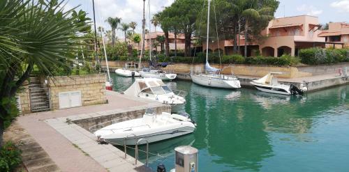 Portorosa Casa A 200 Mt Dal Mare