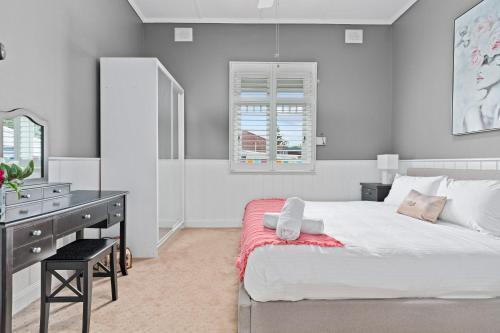 Historic Holiday Home / Cessnock