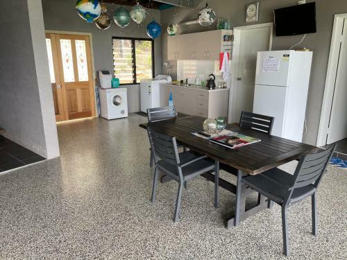Hostal Riva-la-vista-cooktown