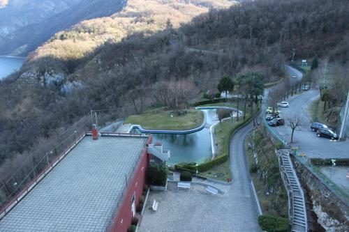 Como Lake Kosmopolitan