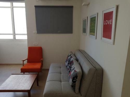 Hayarkon Street Apartment