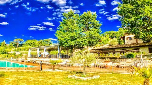 Spoleto By The Pool : Whole Villa - Sleeps 24