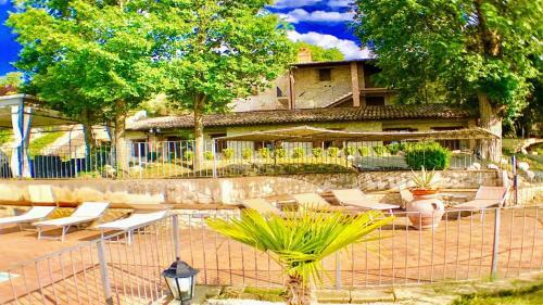 Spoleto By The Pool : Whole Villa - Sleeps 24
