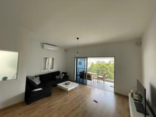 Gordon/lala Land Beach Balcony Apartment