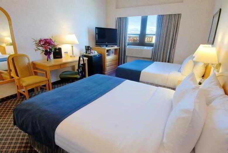 Best Western Plus Carlton Plaza Hotel
