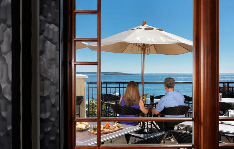 Oak Bay Beach Hotel - Sea View