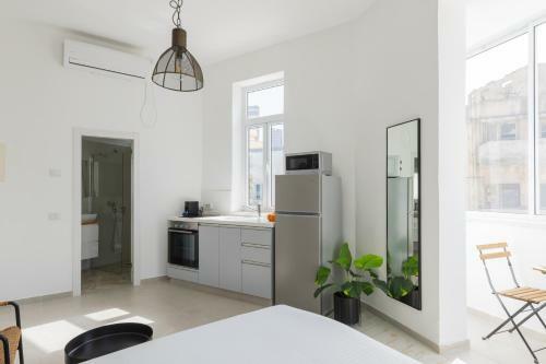 Apartamento Carmel Market Designed Studio With Balcony