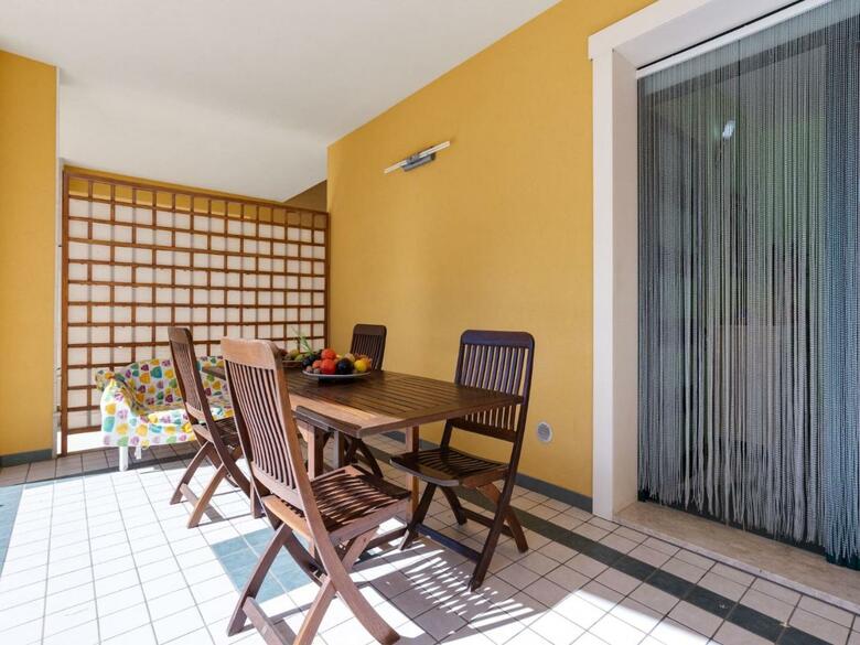 Pleasant Apartment In Reitani With Air-conditioning
