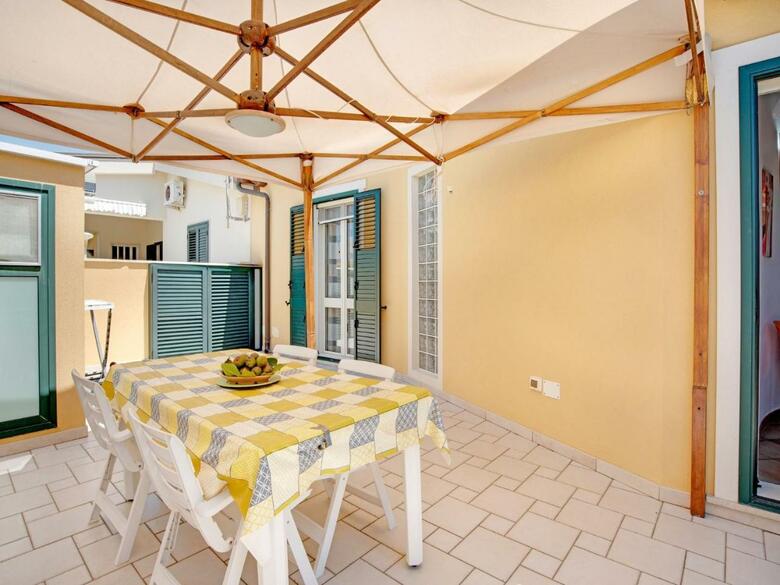 Pleasant Apartment In Reitani With Air-conditioning