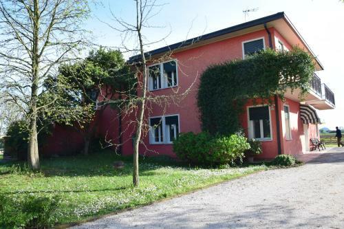 Ginevra's Country Home