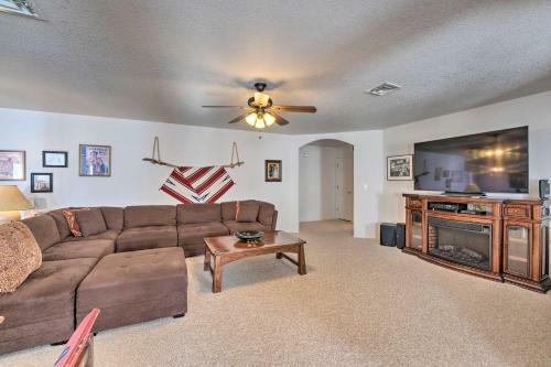Spacious Parker Home With On-site River Access!