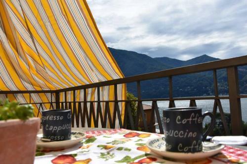 La Resilienza, Apartment With View, Carate Urio