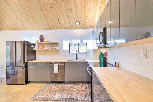 Modern-chic Payson Getaway With Private Hot Tub