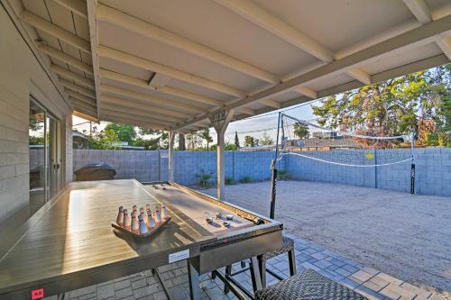 Tempe Retreat With Volleyball Court And Fire Pit!