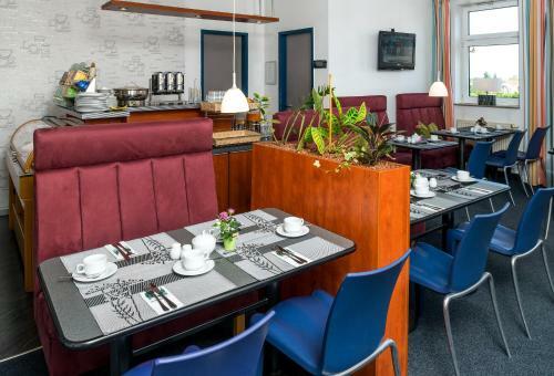 Hostal Median Hotel Garni