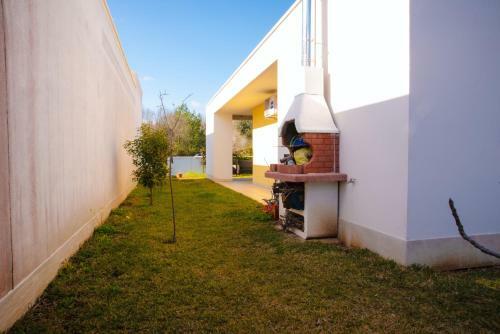 Casa Jacqueline A 300 Metri Dal Mare
