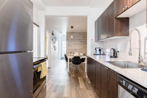 Apartments Near Montreal Olympic Park