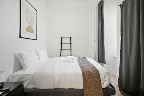 Old Port Montreal Apartments By Restavio