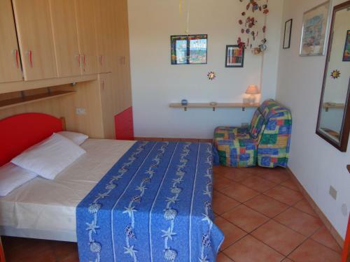 Apartment For 5 People With Pool And Sea View