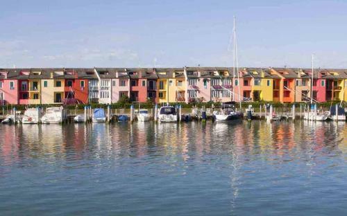Nice Studio Apartment In A Great Location Near The Beach