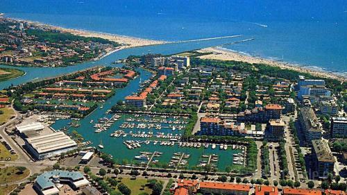 Nice Studio Apartment In A Great Location Near The Beach