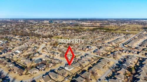 Apollo House - Amazing Location In Rogers, Ar - Sleeps 11!