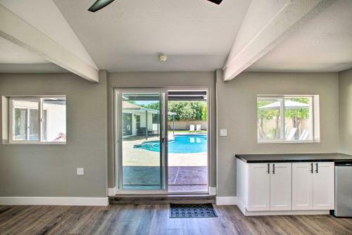Central Scottsdale Oasis With Pool And Game Room!