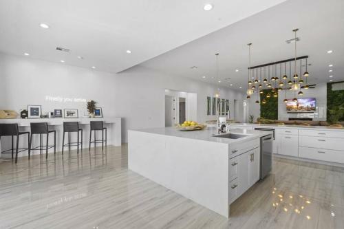 The Climate Villa By Homeslice Stays