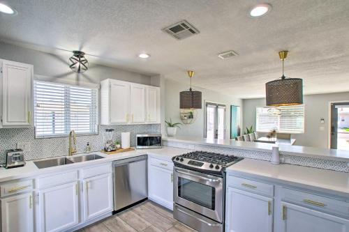 Charming Phoenix Home With Patio About 3 Mi To Dtwn