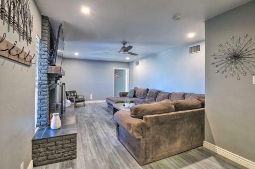 Modern Phoenix Escape - 3 Miles To Downtown!