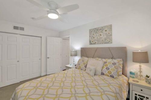 Apartamento Old Town 2 Bedroom Condo