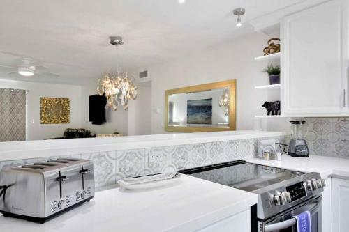 Apartamento Old Town 2 Bedroom Condo
