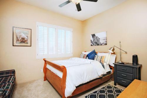 Spectacular Desert Retreat