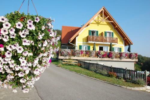 Apartamento Ferienwohnung Weingut Birnstingl