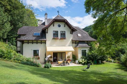 Hostal Villa Neuwirth