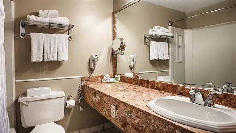 Best Western Ville Marie Hotel & Suite