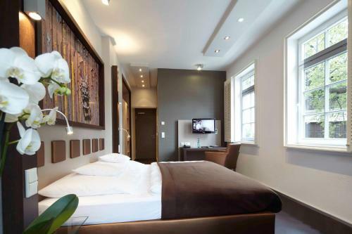 Hotel Und Weinhaus Zum Krug