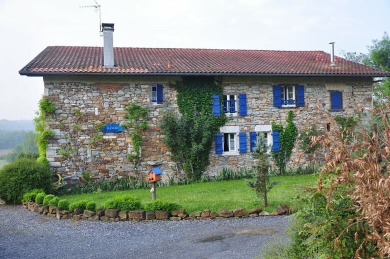 Bed & Breakfast Chambres D'h�tes Gelous