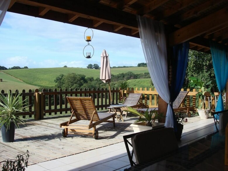 Bed & Breakfast Chambres D'h�tes Gelous