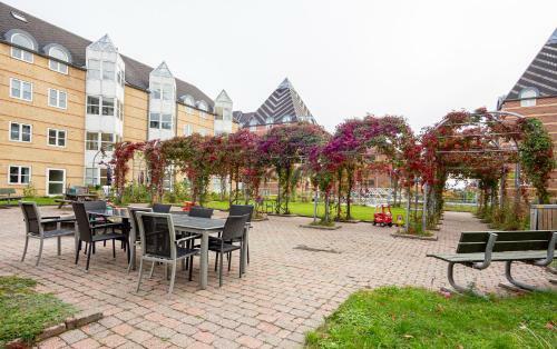 Bright Apartment With Access To A Huge Terrace