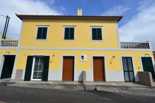 Casas Do Baleeiro - Whaler's Houses