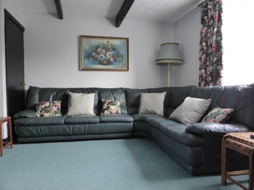 Bridge Cottage, Bainbridge, With Riverside Garden!
