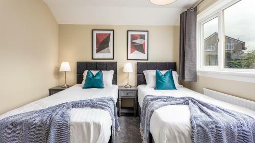 Leeward House - Donnini Apartments