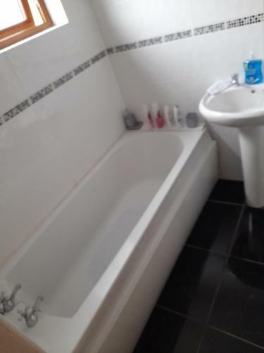 Maria's Place (Central Ballycastle 3 Bedroom)