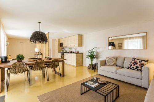 Sea�ya Family Surf Houses