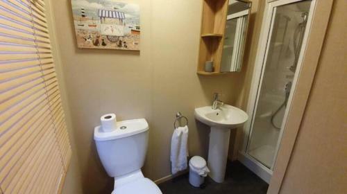 Brooksbank Lodge With Hot Tub