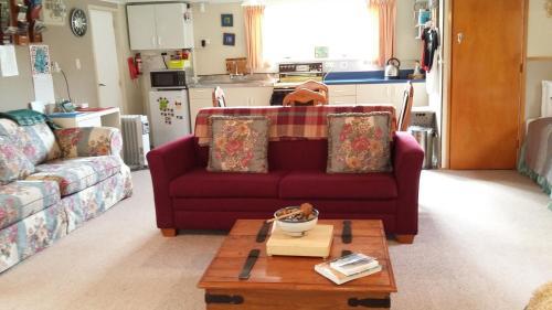 Kowhai Cottage